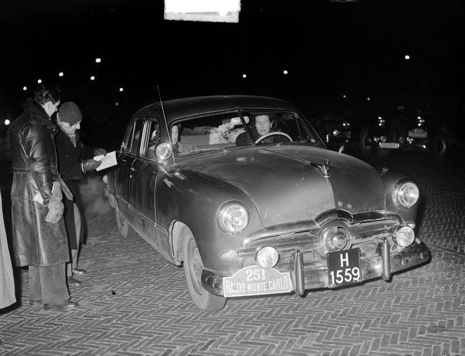 Ralley Monte Carlo , Gravin van Limburg Stirum, Bestanddeelnr 903-8017