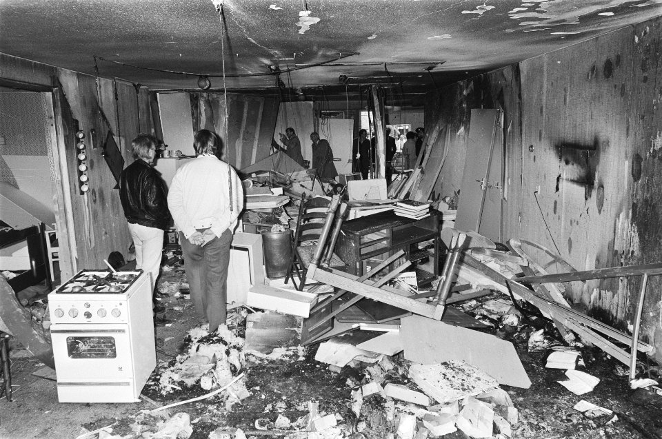 Ravage na gasontploffing in Harderwijk, interieur, Bestanddeelnr 933-9771