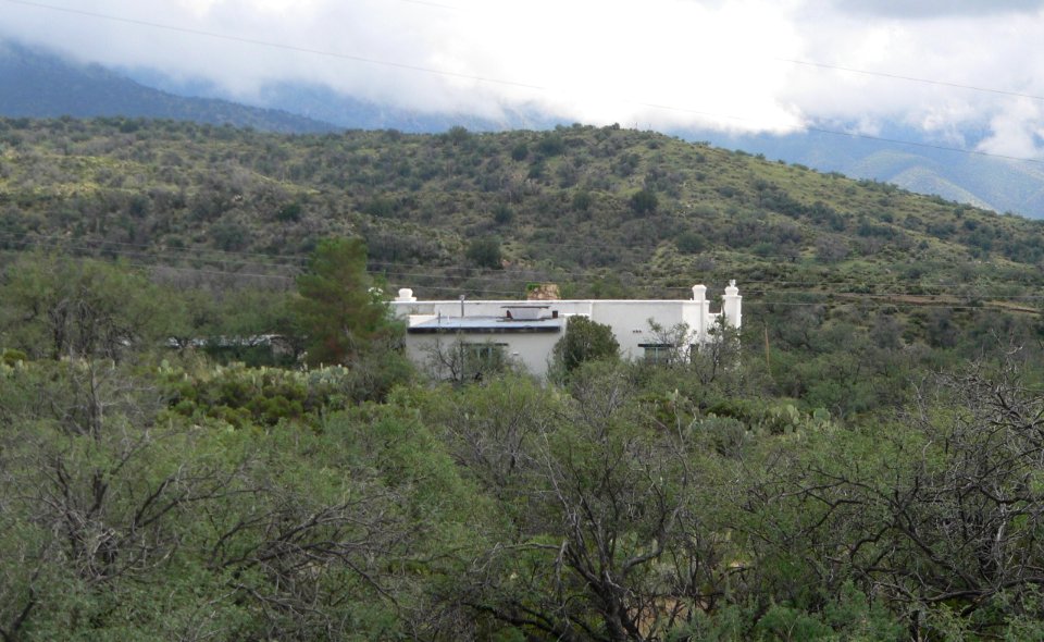 Rancho Linda Vista bldg from LV Road 1