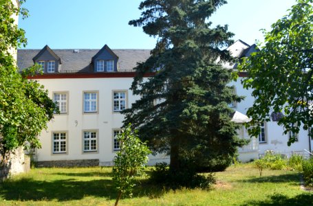 Ravengiersburg, Stiftsgebäude