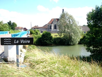 Rances (Aube, Fr), vue du pont sur la Voire