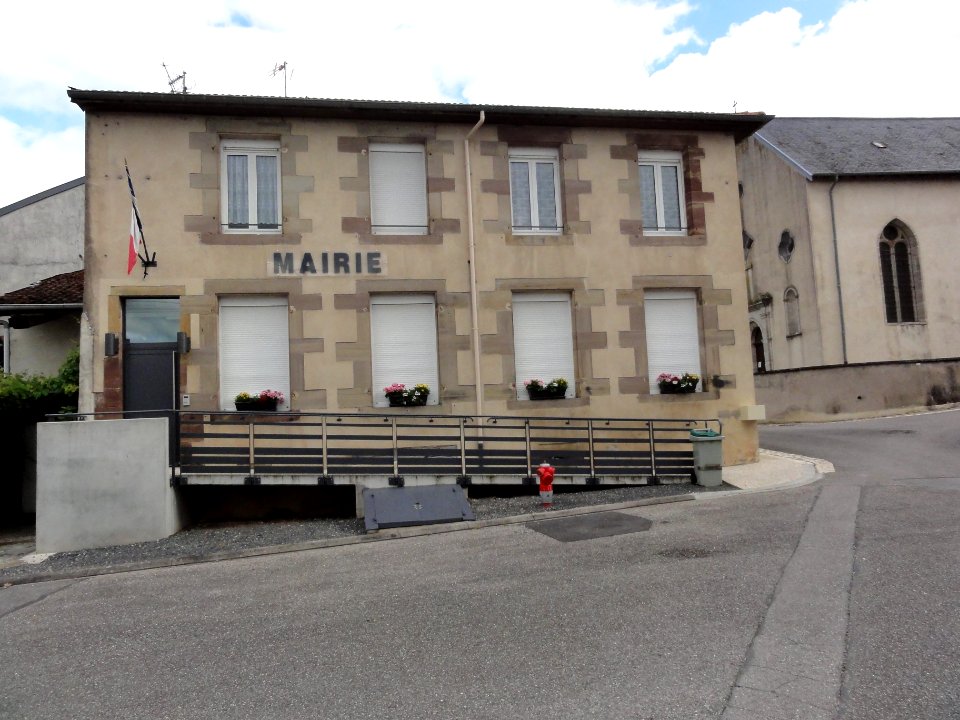 Raville-sur-Sânon (M-et-M) mairie