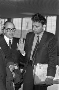 Ralph Nader (Amerikaanse verdediger) op Schiphol, Bestanddeelnr 925-9281