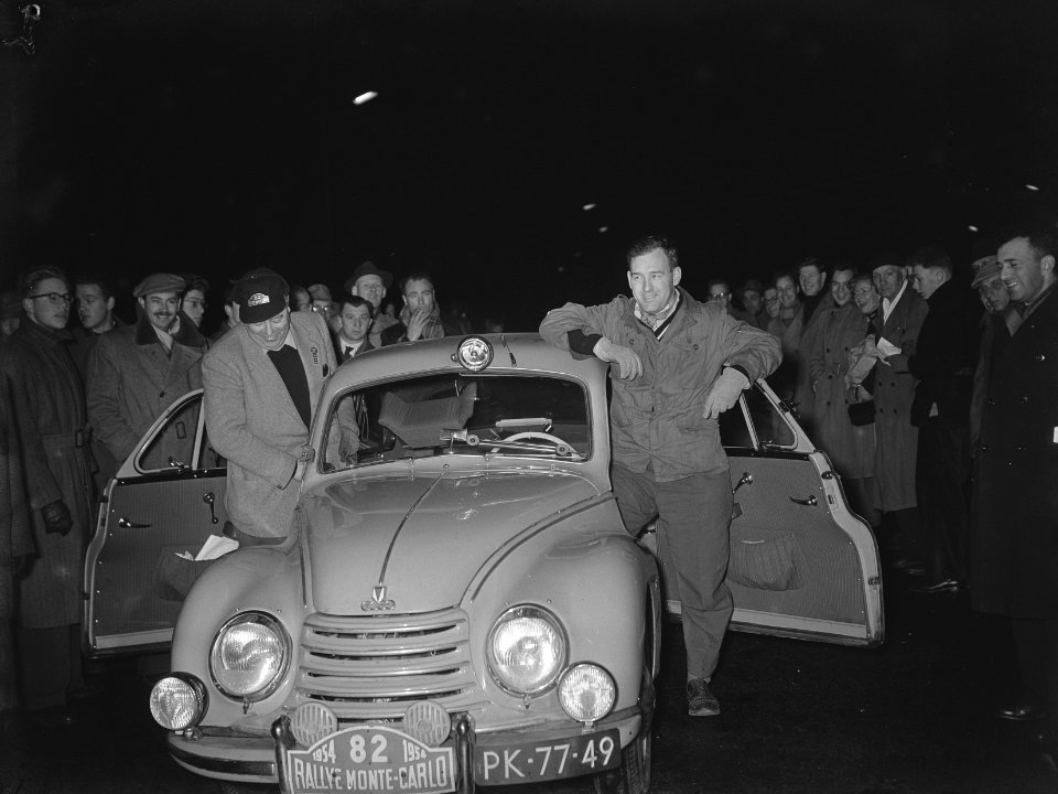 Rally Monte Carlo passeren Amsterdam, Bestanddeelnr 906-2525