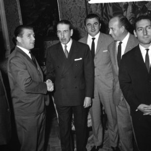 Real Madrid op Spaanse Ambassade te Den Haag , Puskas en Spaanse Ambassadeur, Bestanddeelnr 918-1473