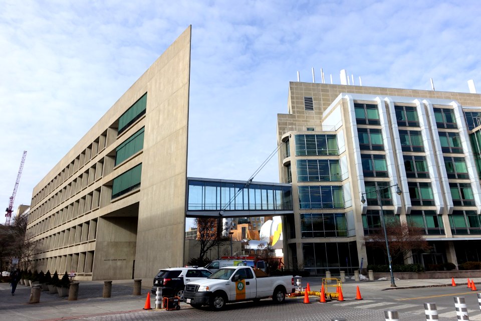 Ralph Landau Building and Whitaker Building - MIT, Cambridge, MA - DSC05578