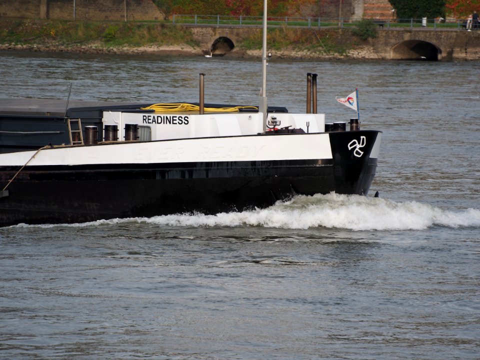 Readiness, ENI 02205117 on the Rhine river at Koblenz at the Deutches Eck, pic3