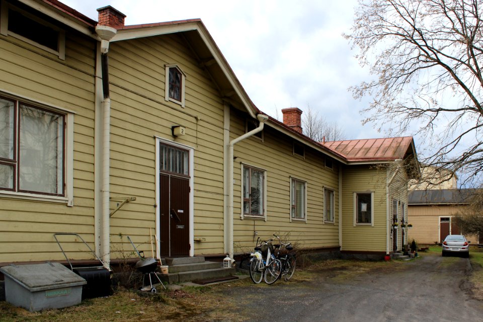 Rautatienkatu 2 Oulu 20120520 01