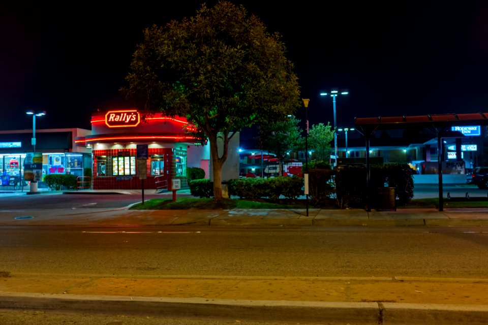 Rallys Hamburgers Norwalk CA