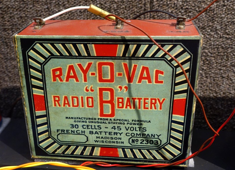 Ray-O-Vac Radio 'B' Battery, 45 volts, French Battery Company, Madison, Wisconsin - National Electronics Museum - DSC00237