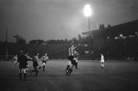 Real Madrid tegen Partizan 2-1 te Brussel, spelmomenten, Bestanddeelnr 919-1275