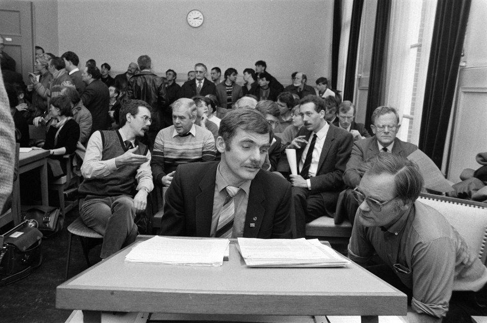 Rechtbank behandelt faillissementaanvraag ADM Gijs Honi (FNV) en rechts Rob Phi, Bestanddeelnr 933-2278