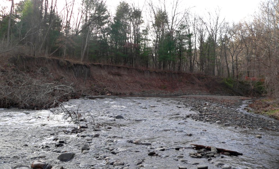 Raymondskill Creek Manna site cut bank 2