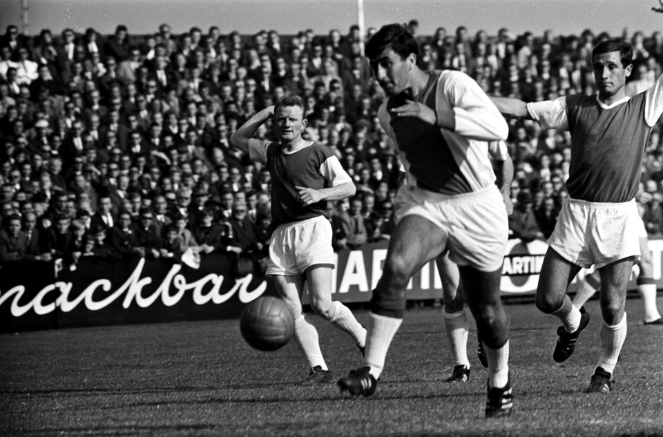 RCH tegen Ajax 2-0, bekervoetbal Sjaak Swart is doorgedrongen, Bestanddeelnr 916-9649