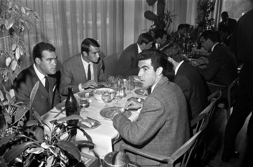 Real Madrid in Hilton Amsterdam. Betancourt, Iznata, Miera, Bestanddeelnr 920-7165