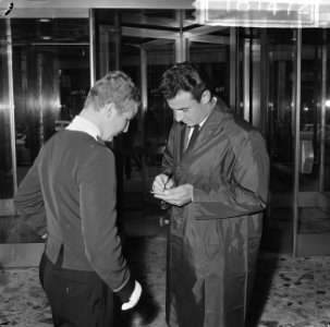 Real Madrid op Spaanse Ambassade te Den Haag , een pico van Hiltonhotel vraagt G, Bestanddeelnr 918-1472