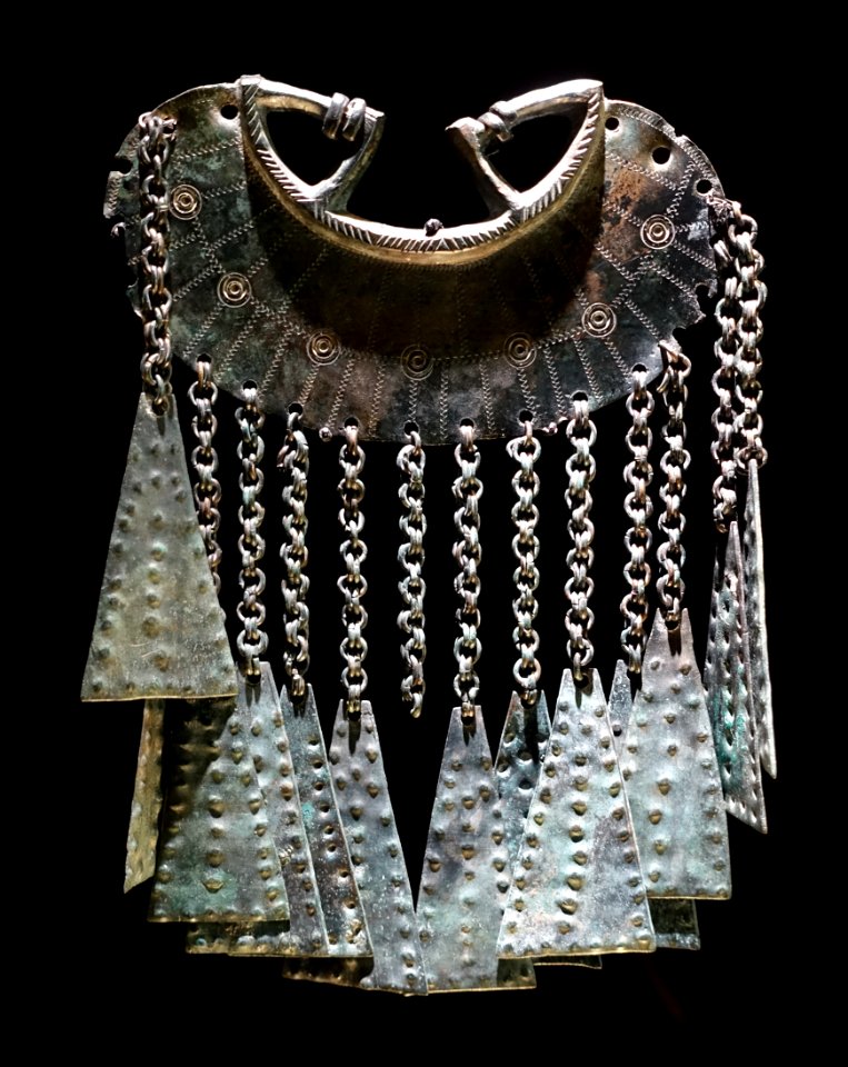 Rattle ornament from a woman's grave, Mahlstetten, Kreis Tuttlingen, 7th-6th century BC, bronze - Landesmuseum Württemberg - Stuttgart, Germany - DSC02810