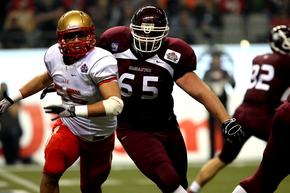 Tackle blocking offense