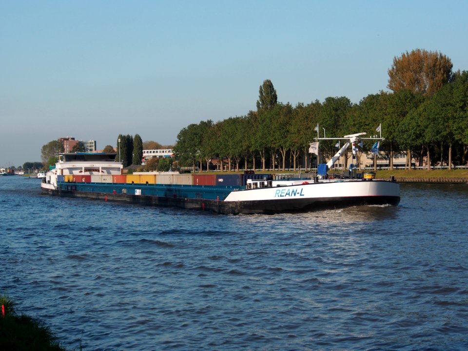 Rean-L ENI 02331021 at the Amsterdam-Rhine Canal, pic2