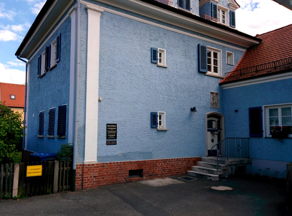 Raupenschlag 13 Ehemaliges Arzthaus der Gartenstadt