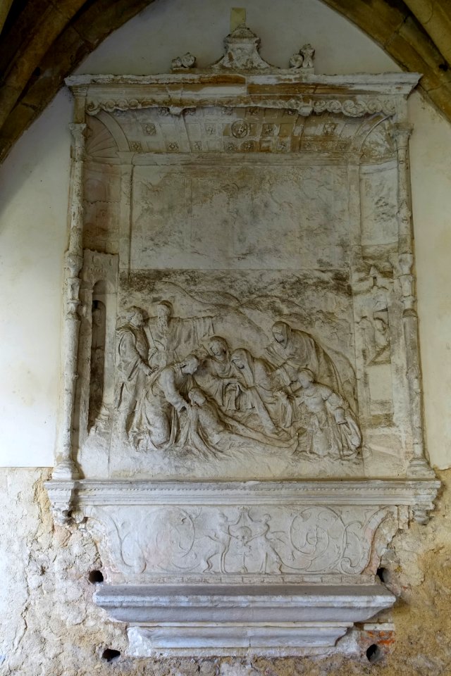 Relief - Cloisters - Mosteiro de Santa Cruz - Coimbra, Portugal - DSC09708