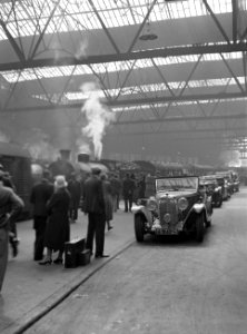 Reizigers op Caledonian Station, Bestanddeelnr 190-1062