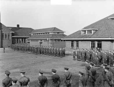 Regiment Zware luchtdoelartillerie Ypenburg inspectie t Bergen op Zoom, Bestanddeelnr 904-4391