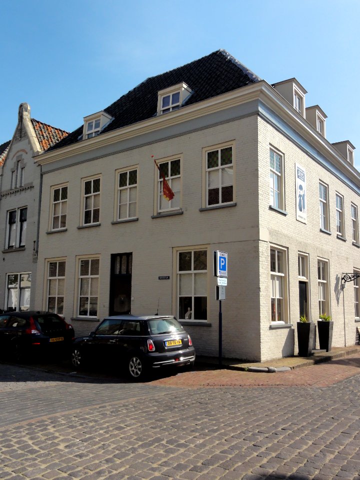 Ravenstein Rijksmonument 32355 Marktstraat 2