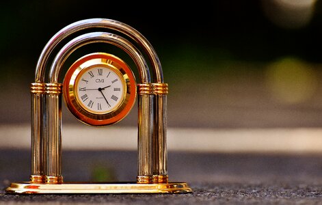 Pointer time table clock