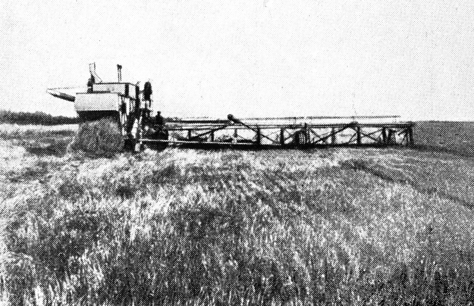 Reis naar rusland, landbouwwerktuigen, combine, Bestanddeelnr 195-0127