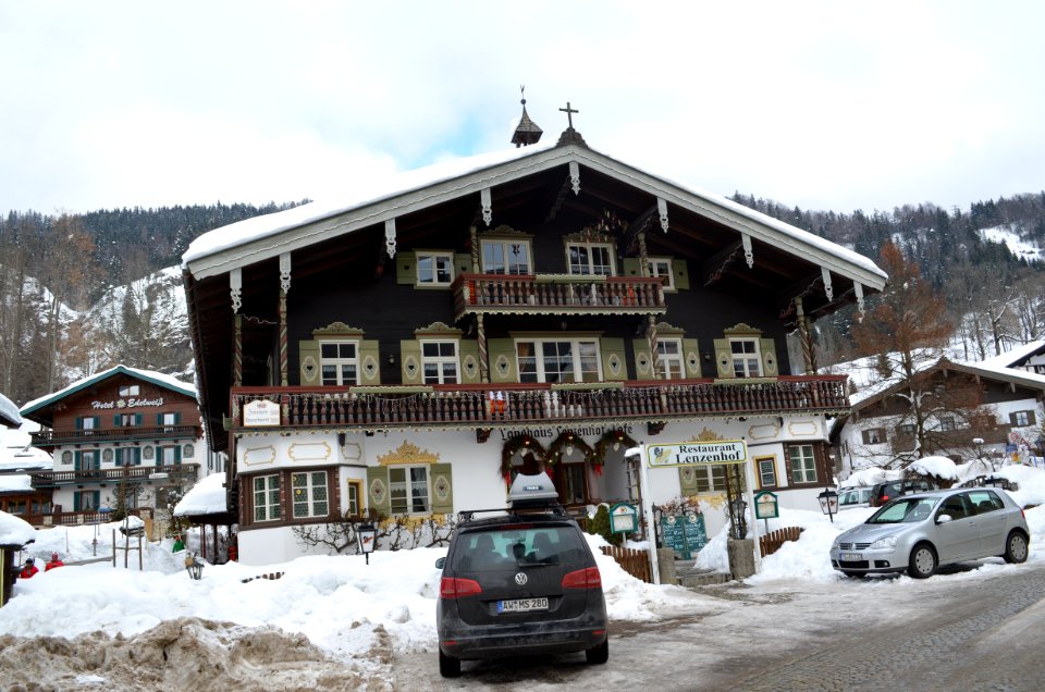 Reit im Winkl, Kirchplatz 8, Front