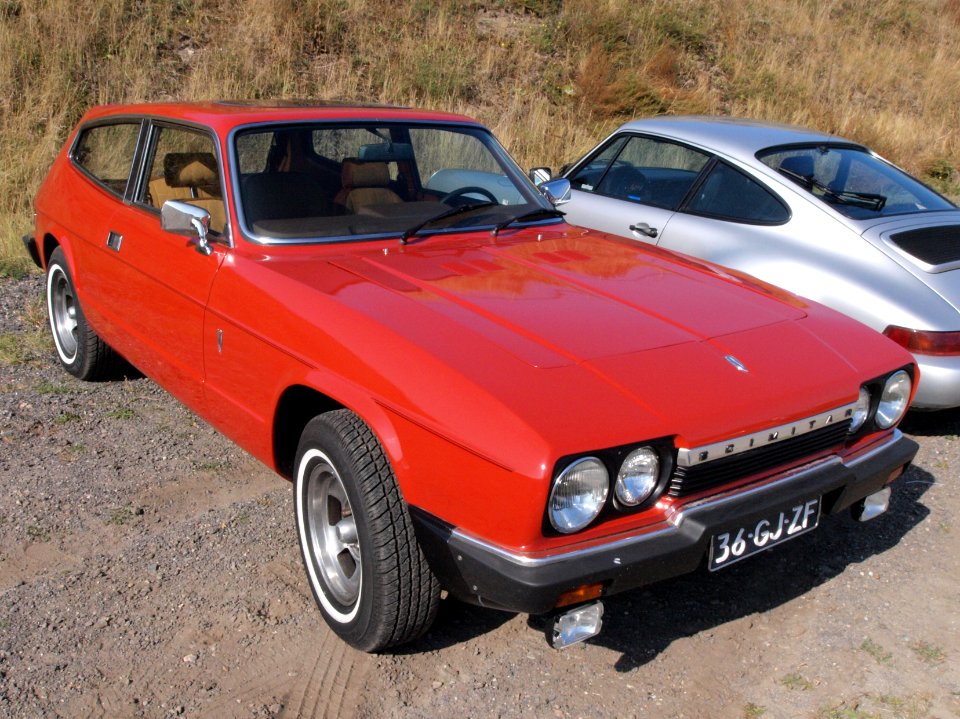 Reliant SCIMITAR GTE AUTOMATIC dutch licence registration 36-GJ-ZF pic1
