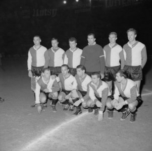 Reims tegen Feijenoord. Europa Cup . Elftal Feijenoord, Bestanddeelnr 914-8000