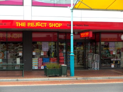 Reject-Shop-Burnie-20150403-001