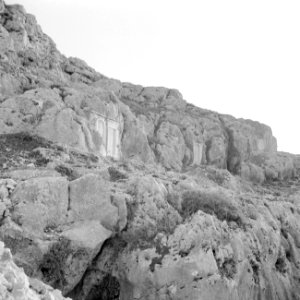 Reliëfs in de rotsen van de vallei van Nahr el Kelb, Bestanddeelnr 255-6442