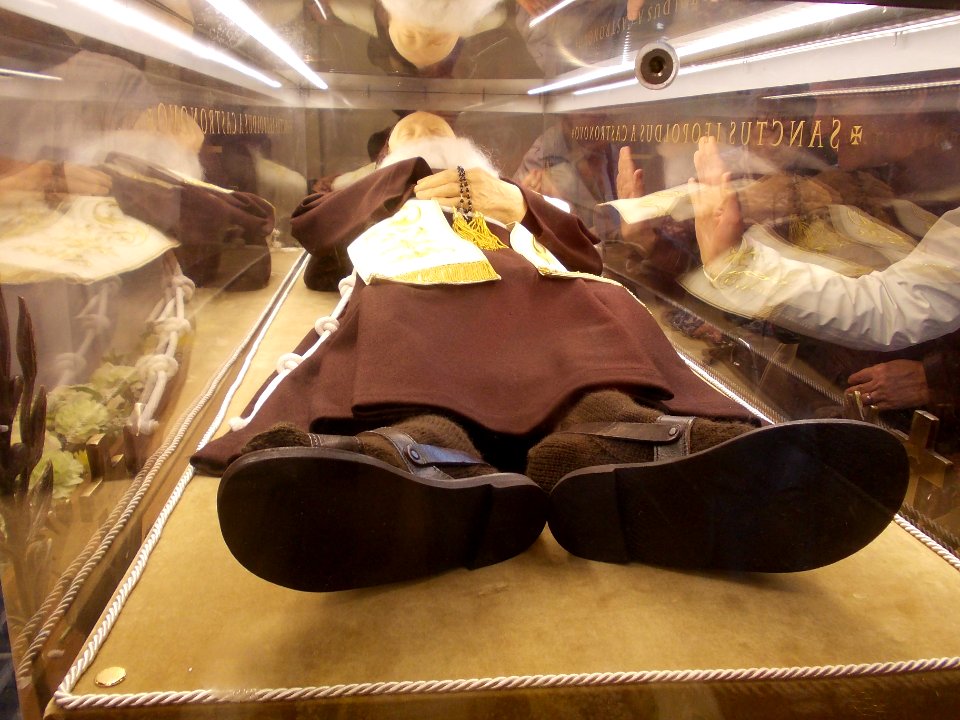 Relics of Leopold Mandić in St. Stephen's Parish Church (Ljubljana), April 18, 2016 08
