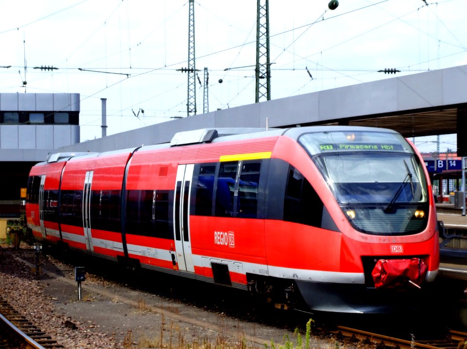 Regio DB 643 521-8 at Saarbrücken