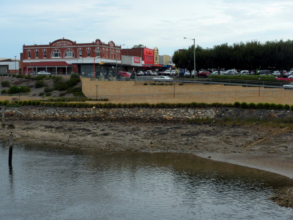 Reibey-Street-Ulverstone-20160307-011