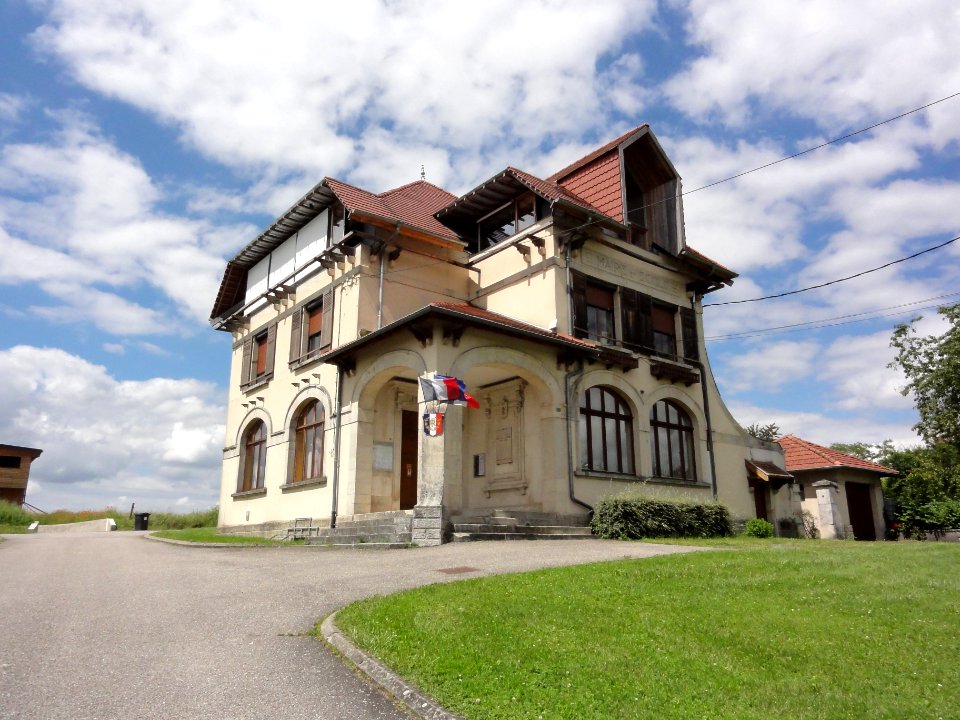 Reillon (M-et-M) mairie - école