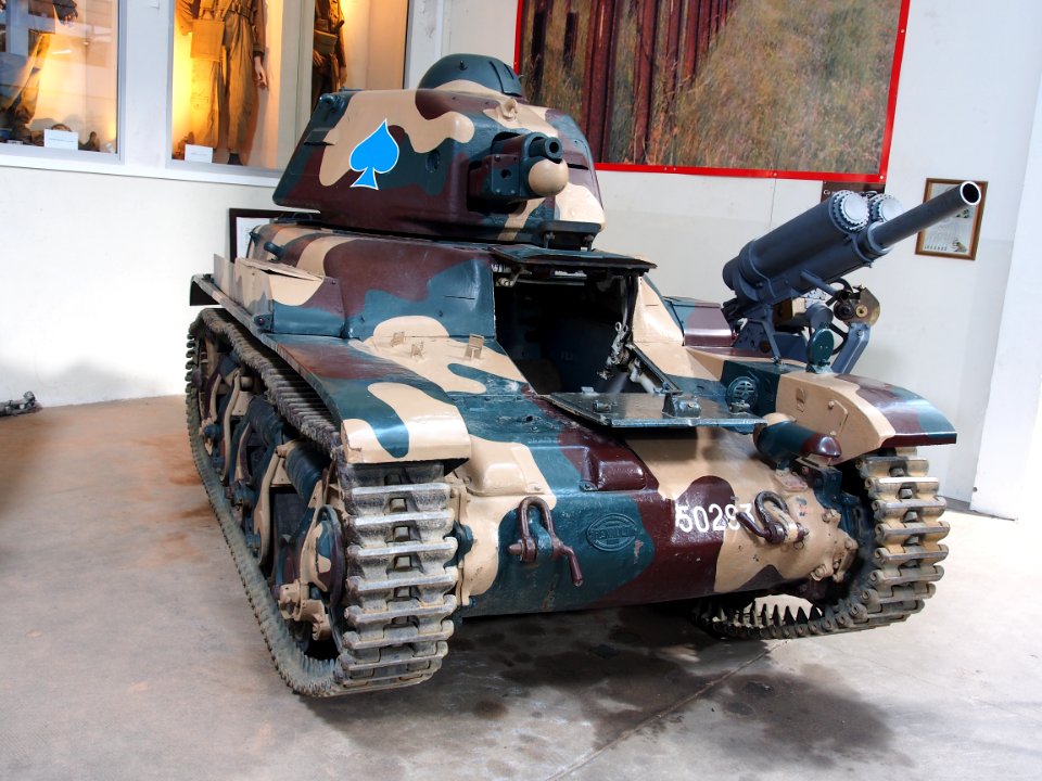 Renault 35, Musée des Blindés, France, pic-4
