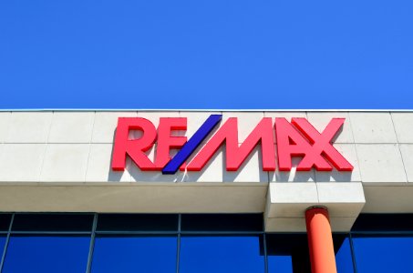 REMAXOffice5