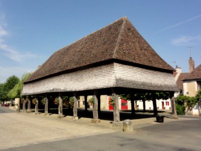 René (Sarthe) halles MH