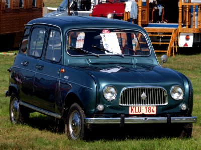 Renault 4 photo