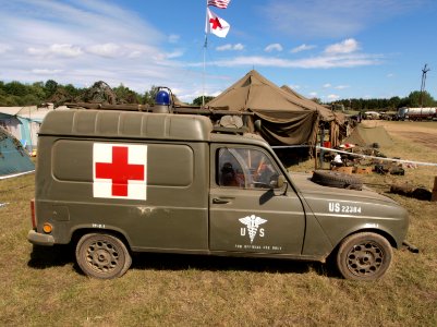 Renault 4R6 Ambulance (1985) (owner Tjalf van Schaik) pic3