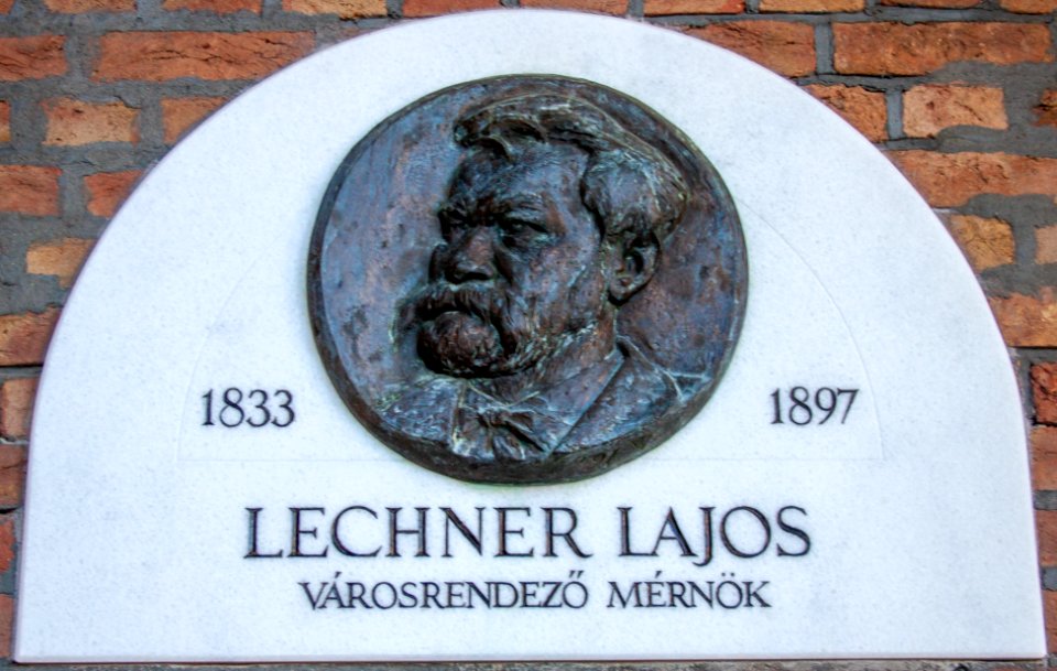 Relief of Lajos Lechner in the Szeged Pantheon