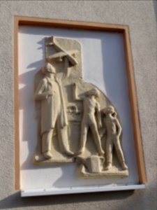 Relief Schule Uder