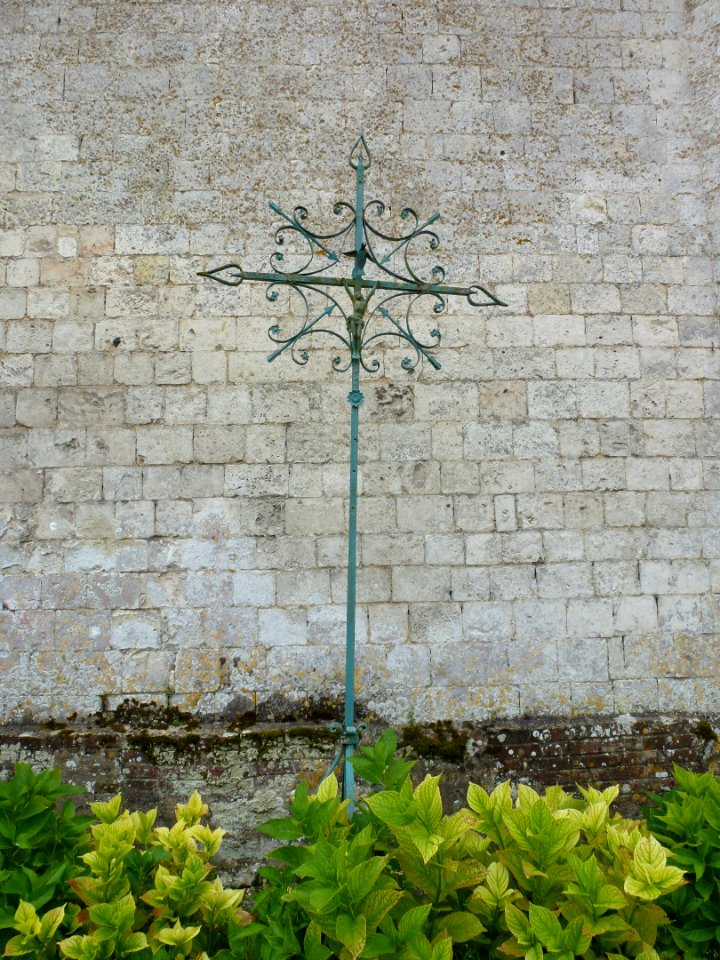 Remilly-Wirquin (Pas-de-Calais, Fr) croix de cimetière