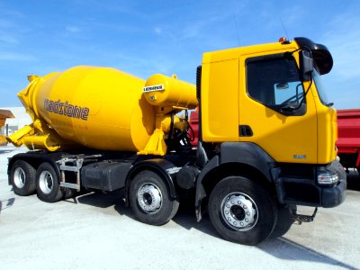 Renault 370 Kerax Liebherr p2