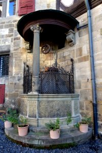 Renaissance-Brunnen - Kessler-Haus (Sektkellerei Kessler) - Esslingen am Neckar, Germany - DSC04065