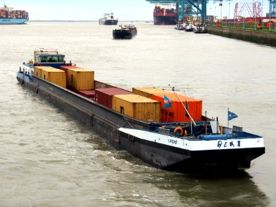 Remi (ship, 1979) ENI 02008073 op de Schelde pic1